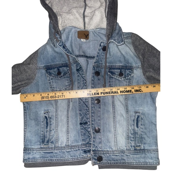 American Eagle Distressed Lg Outfitters Denim Jacket with Hooded Sweatshirt - Picture 3 of 9